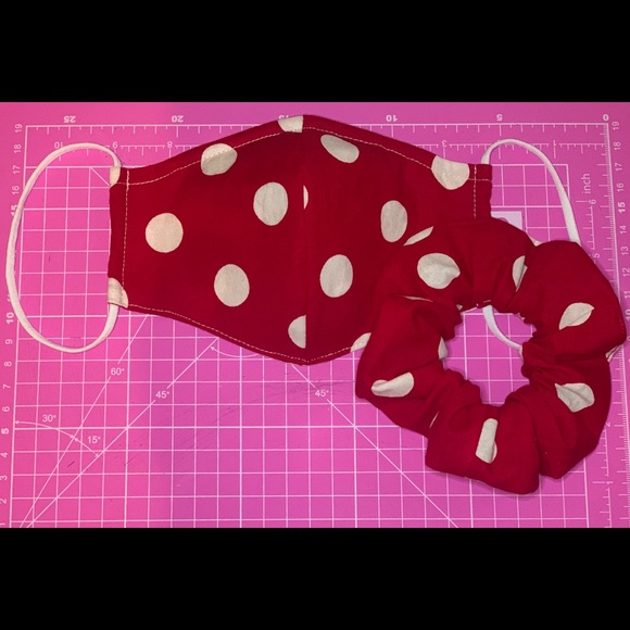 Polka Dots Face Mask and Scrunchie set - Picture 2 of 6